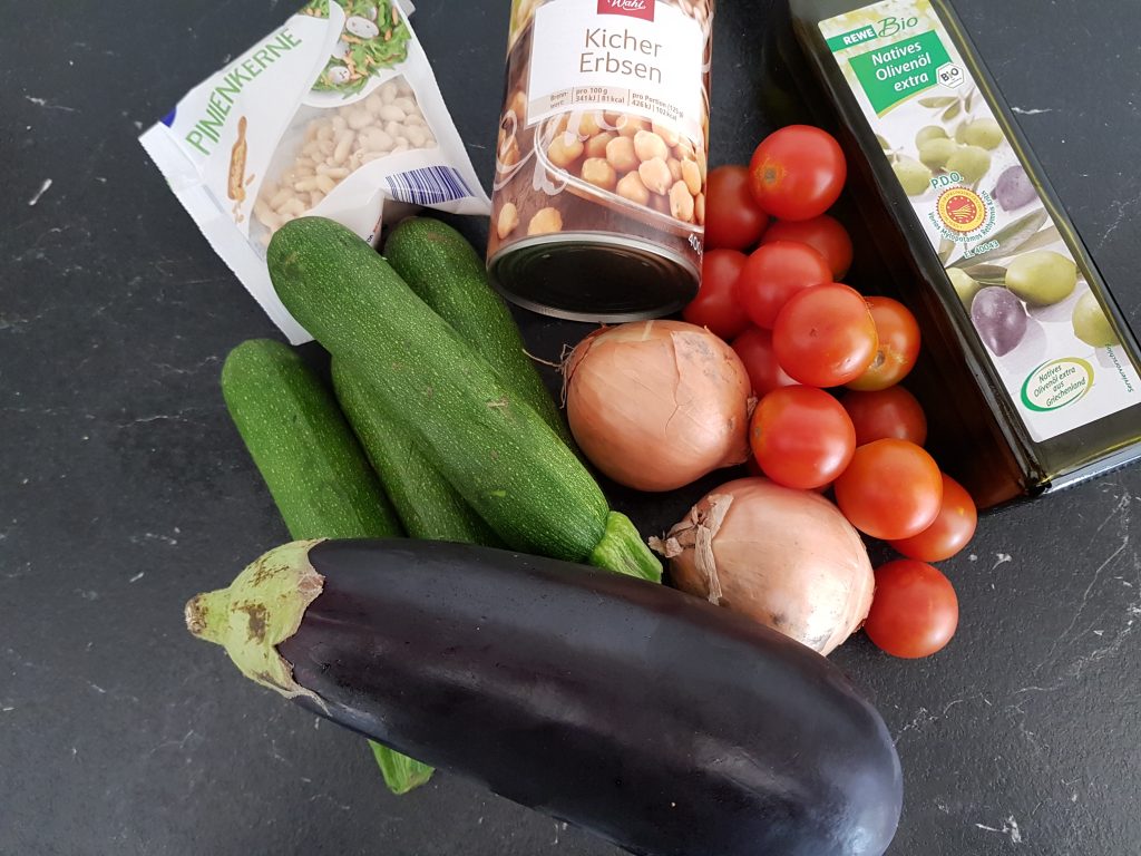 Zutaten für Gemüse im Ofen